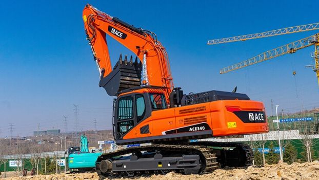 Экскаватор ACE340